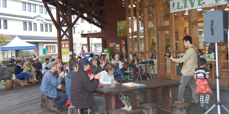 チューリップの花びら足湯