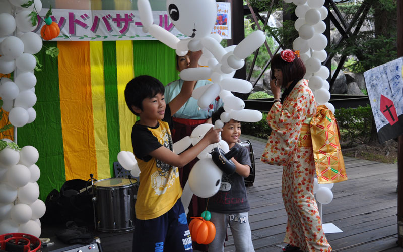 ウッドバザール